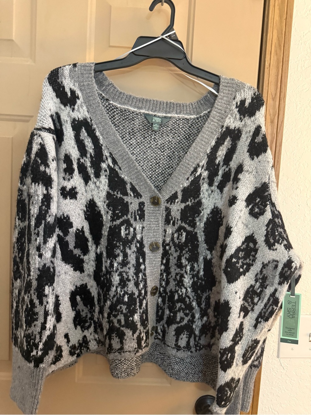 Terra & Sky Gray and Black Animal-Print Button Cardigan
